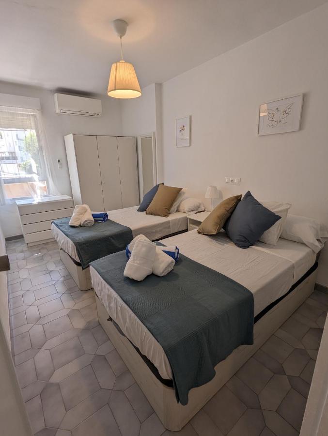 Apartamento Entero, Enormes Piscinas, Terraza Y Playa เบนัลมาเดนา ภายนอก รูปภาพ