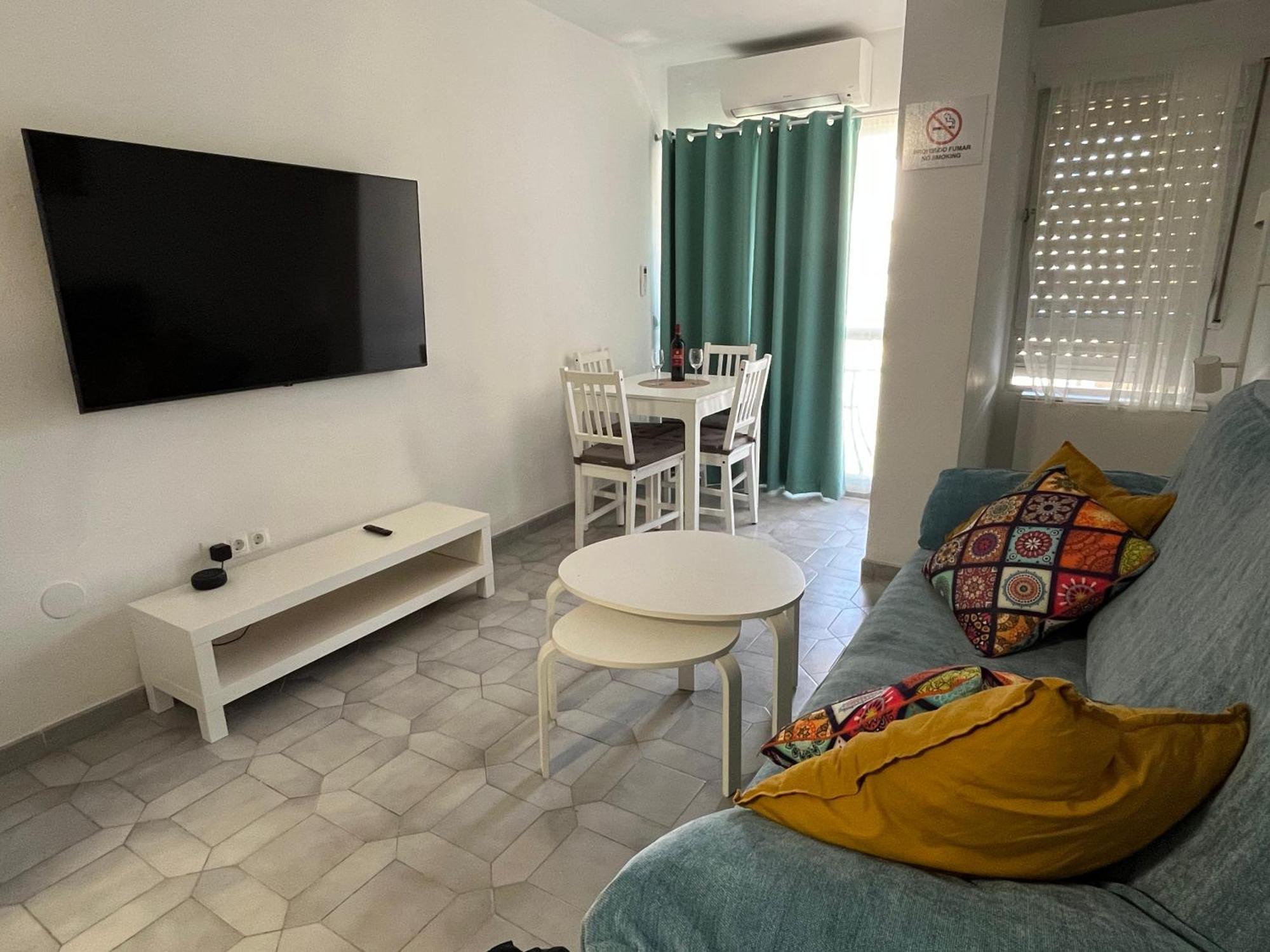 Apartamento Entero, Enormes Piscinas, Terraza Y Playa เบนัลมาเดนา ภายนอก รูปภาพ